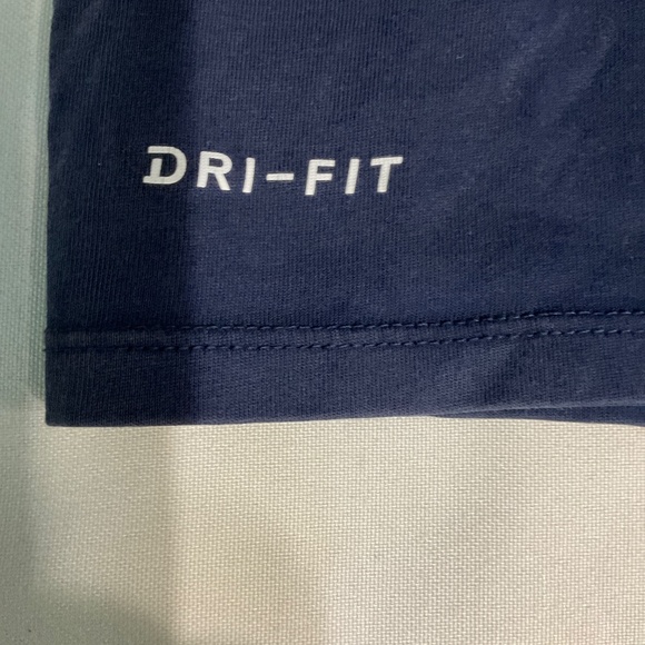 Nike training tee , Dallas Cowboys NFL Training shirt size 2XL.  M21 - Picture 3 of 7